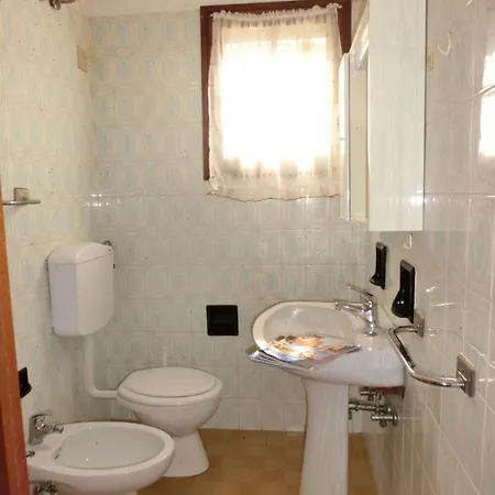 Apartment Welcoming In *